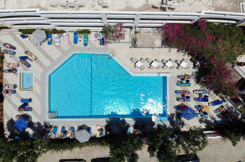 Apollon Hotel Apartments 4