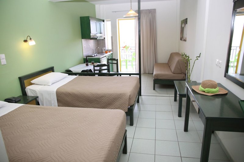 Apollon Hotel Apartments 5