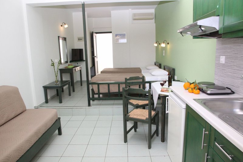 Apollon Hotel Apartments 6