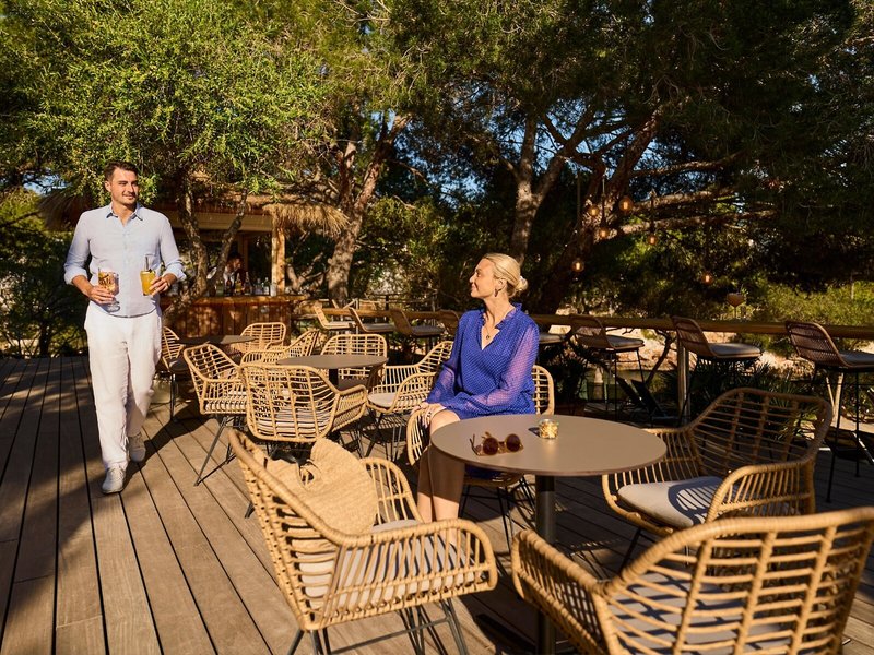 ROBINSON Cala Serena 38