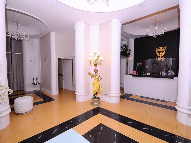 Artemisia Palace 4