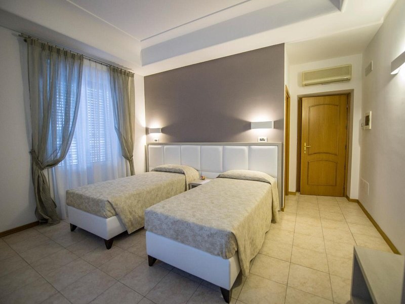 Artemisia Palace 19