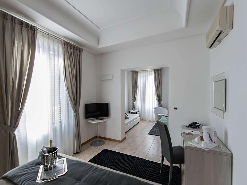 Artemisia Palace 25