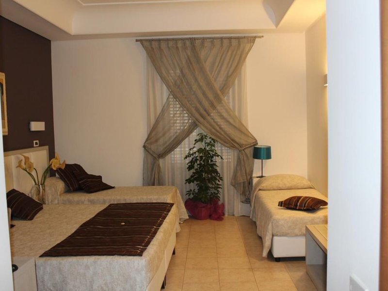 Artemisia Palace 47
