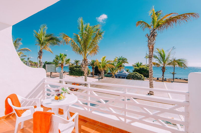 Rocas Blancas Apartments 15