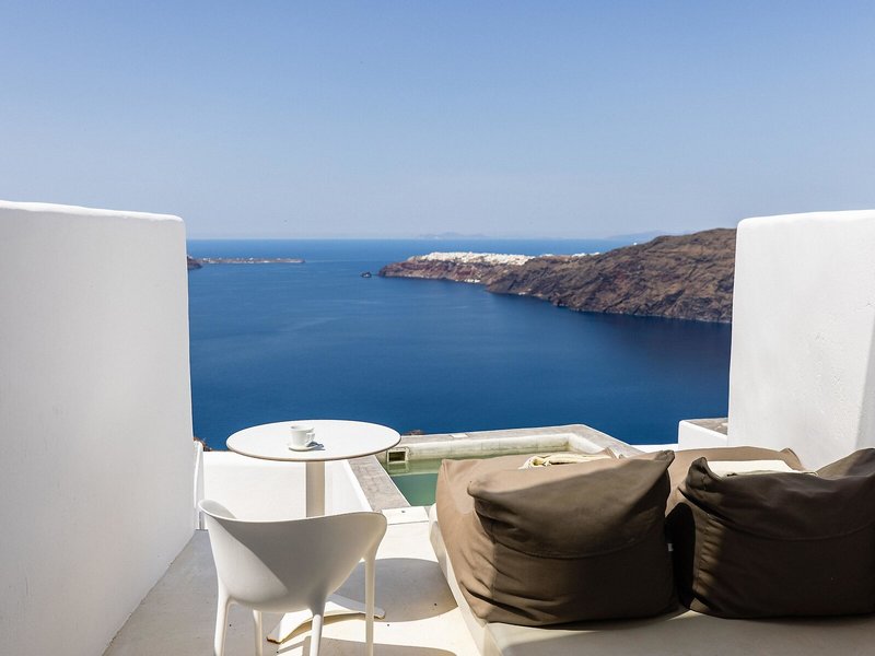 Rocabella Santorini 8