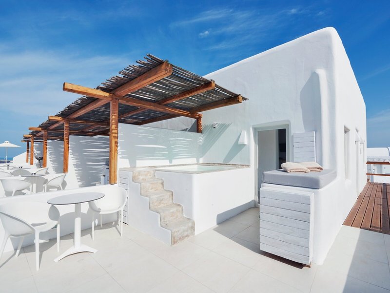 Rocabella Santorini 32
