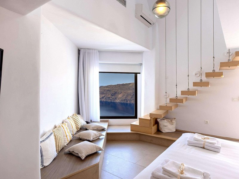 Rocabella Santorini 43