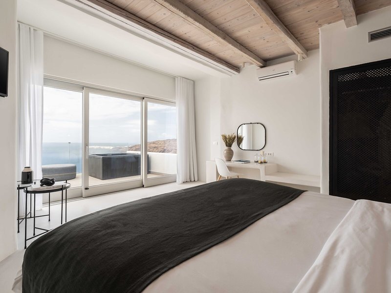 Rocabella Santorini 47