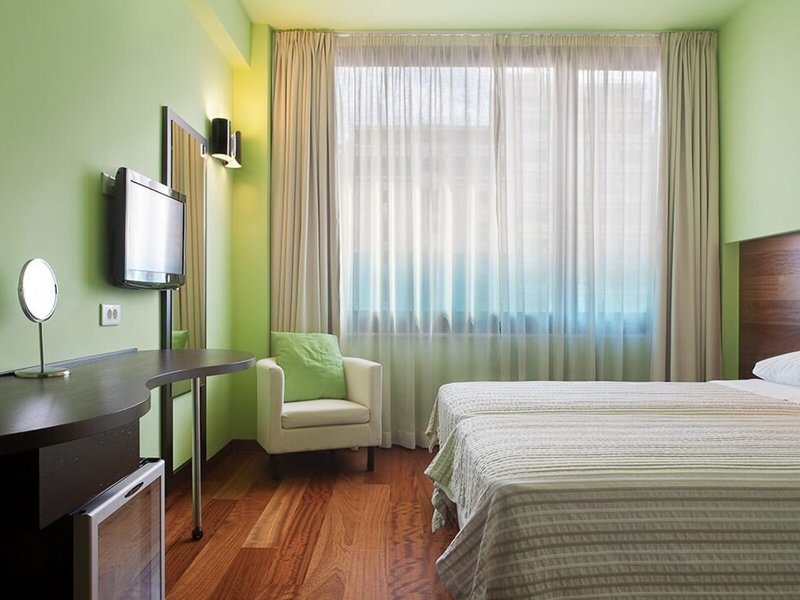 Athens Center Square 14