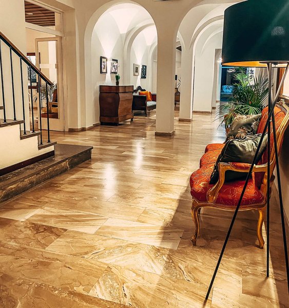 Roger de Flor Palace 8