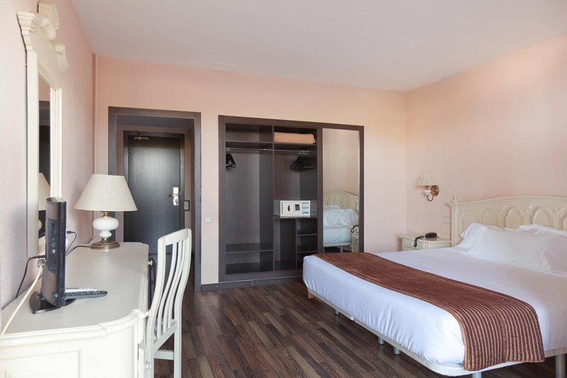 Roger de Flor Palace 11