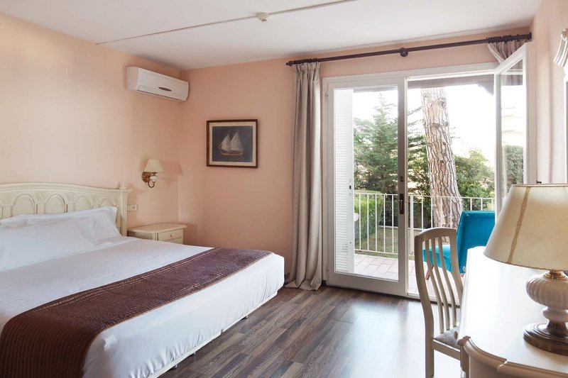 Roger de Flor Palace 13