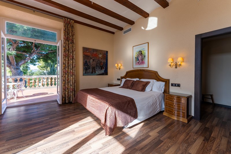 Hotel Roger De Flor By Seleqtta 20