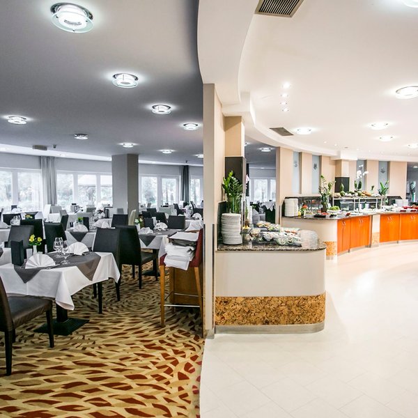 Lotus Therme Hotel & Spa 25