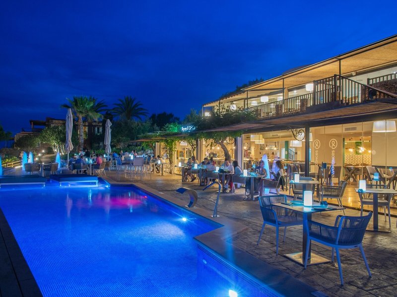 Pierre & Vacances Premium Residenz Menorca Binibeca  7