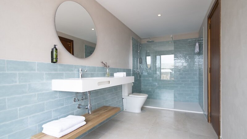 Pierre & Vacances Premium Residenz Menorca Binibeca 20 - Bathroom Example