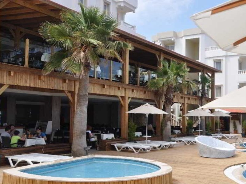 Costa Akkan Suites  5