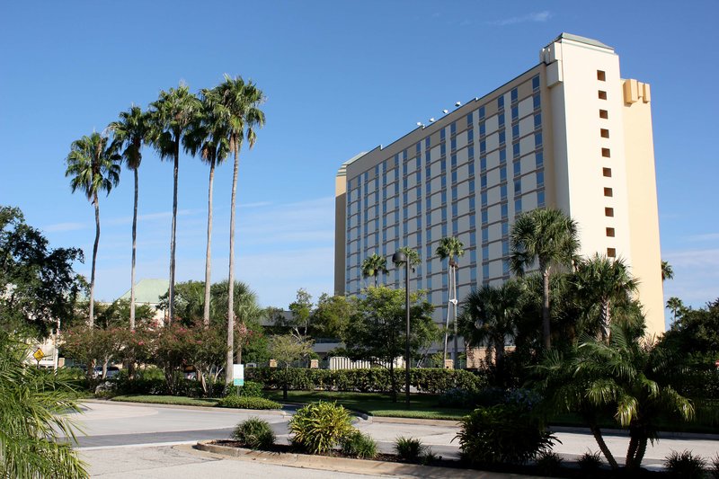 Rosen Plaza Hotel 6