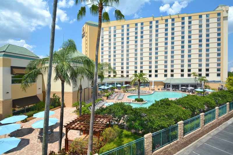 Rosen Plaza Hotel 11
