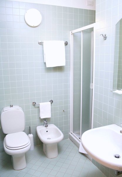 Bonifacio 35 - Bathroom Example