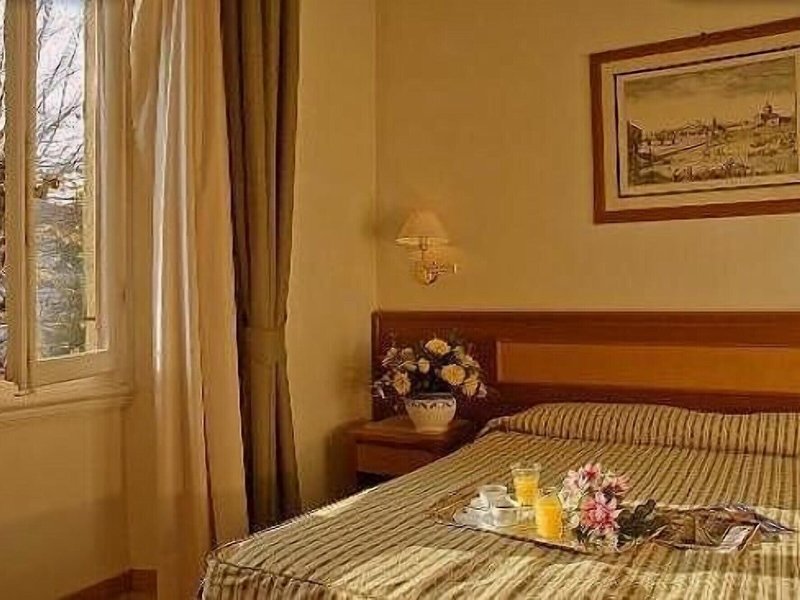 Bonifacio 38 - Room Example