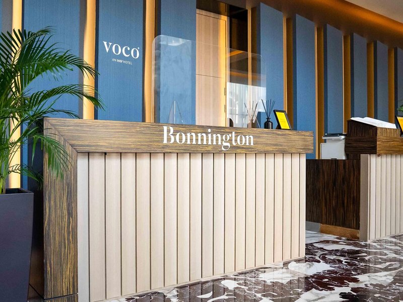 Bonnington Jumeirah Lakes Towers 14