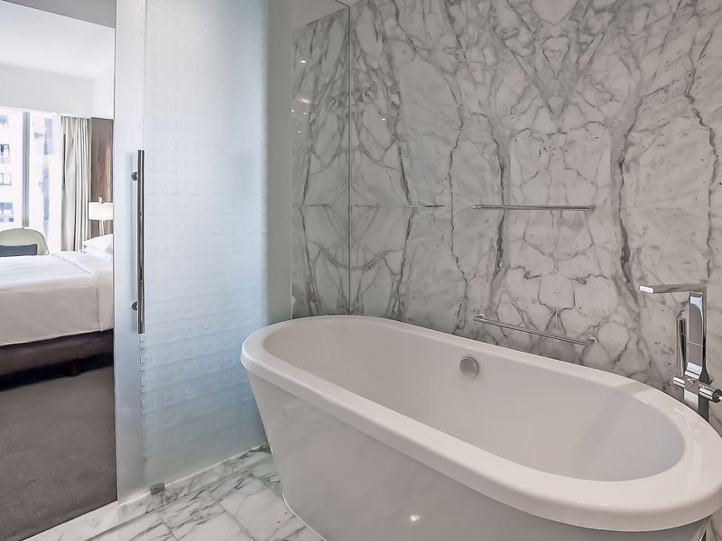 Bonnington Jumeirah Lakes Towers 42