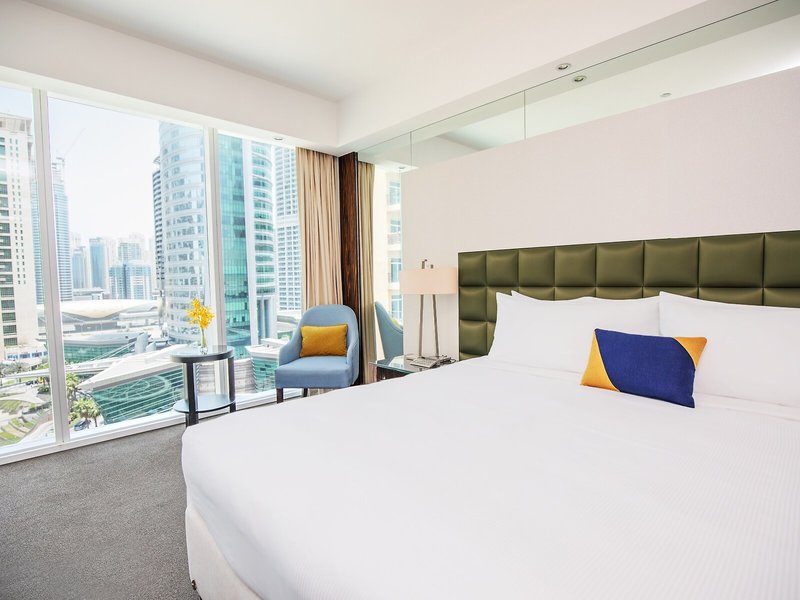 Bonnington Jumeirah Lakes Towers 45