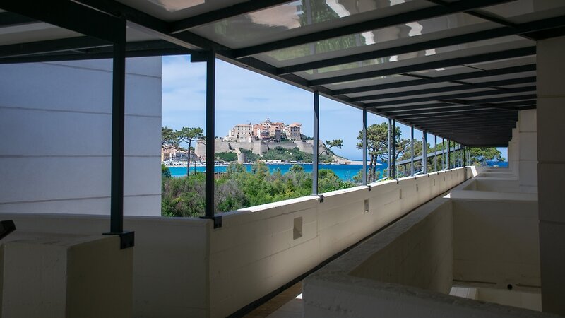 Calvi Hotel 17 - Exterior
