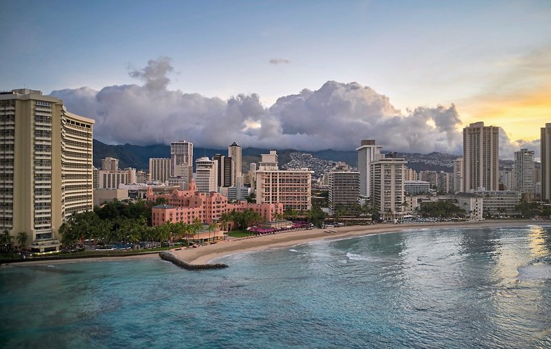 The Royal Hawaiian, A Luxury Collection Resort 1