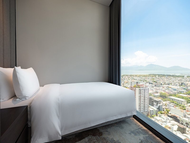 Crowne Plaza Danang City Centre 42