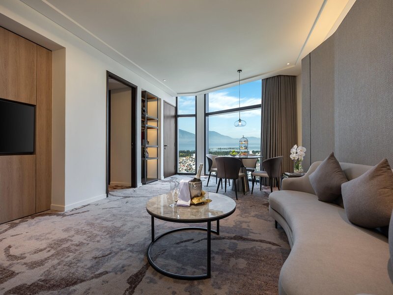 Crowne Plaza Danang City Centre 43