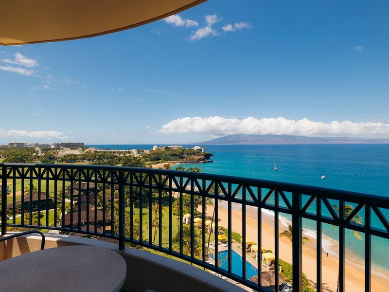 Royal Lahaina Resort & Bungalows 7