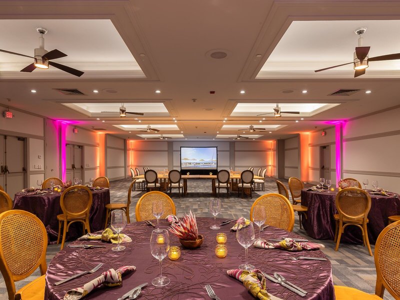 Royal Lahaina Resort & Bungalows 30