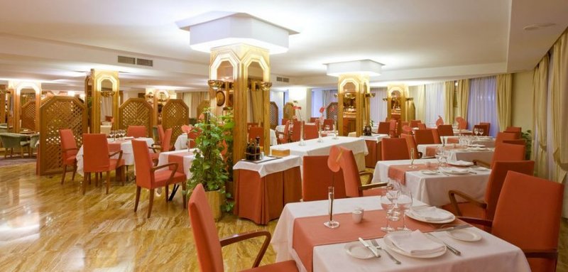 Royal Plaza 4 - Restaurant
