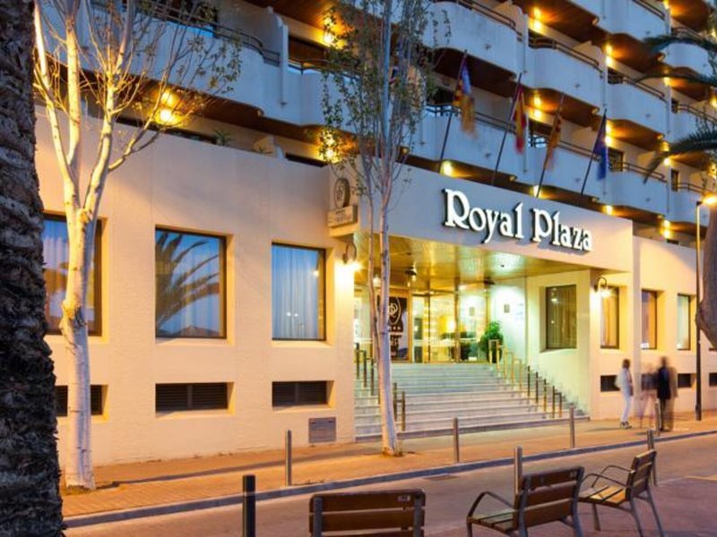 Royal Plaza 1