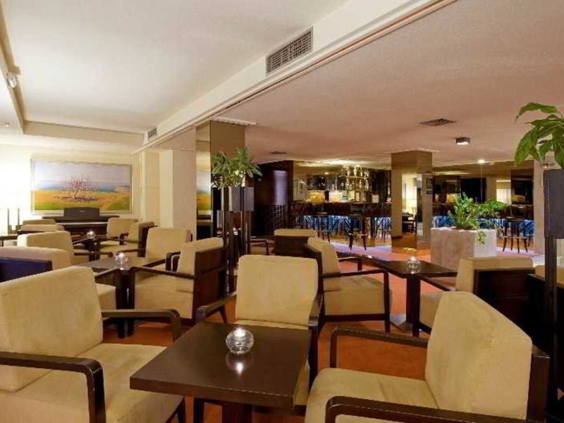Royal Plaza 23