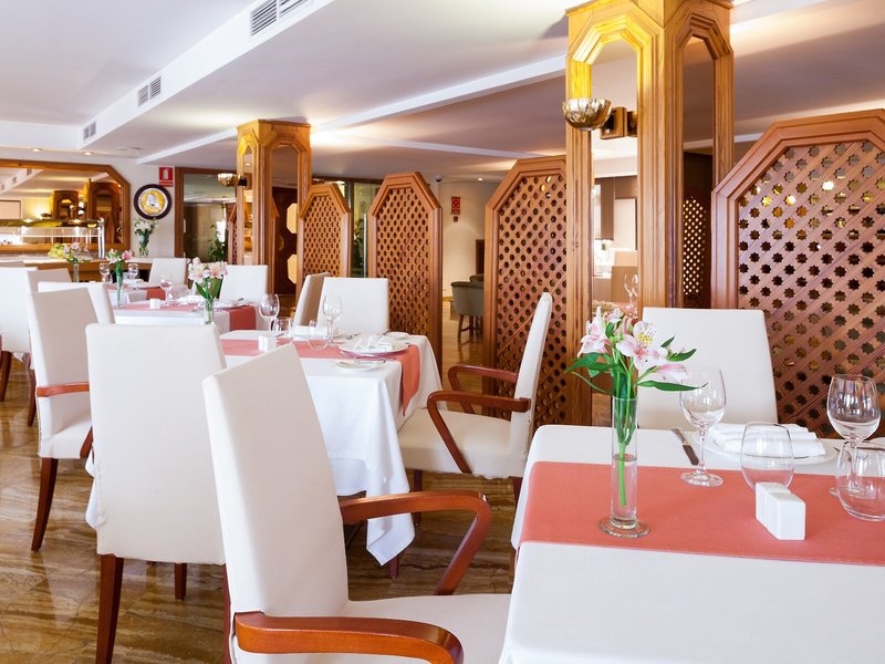 Royal Plaza 9