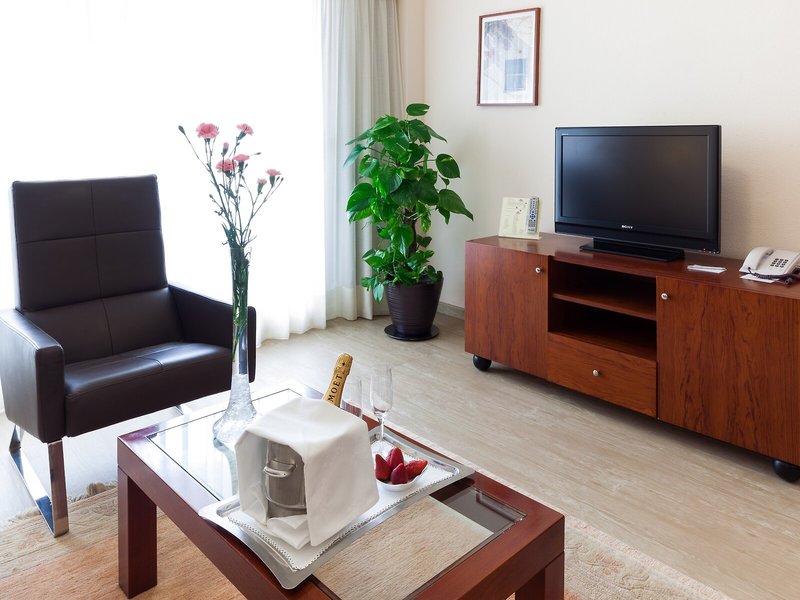 Royal Plaza 31