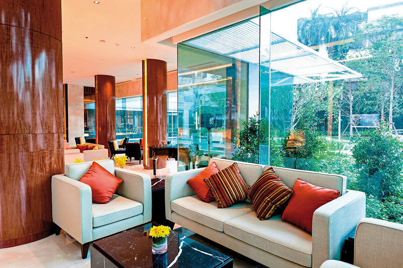 Royal Princess Larn Luang 12