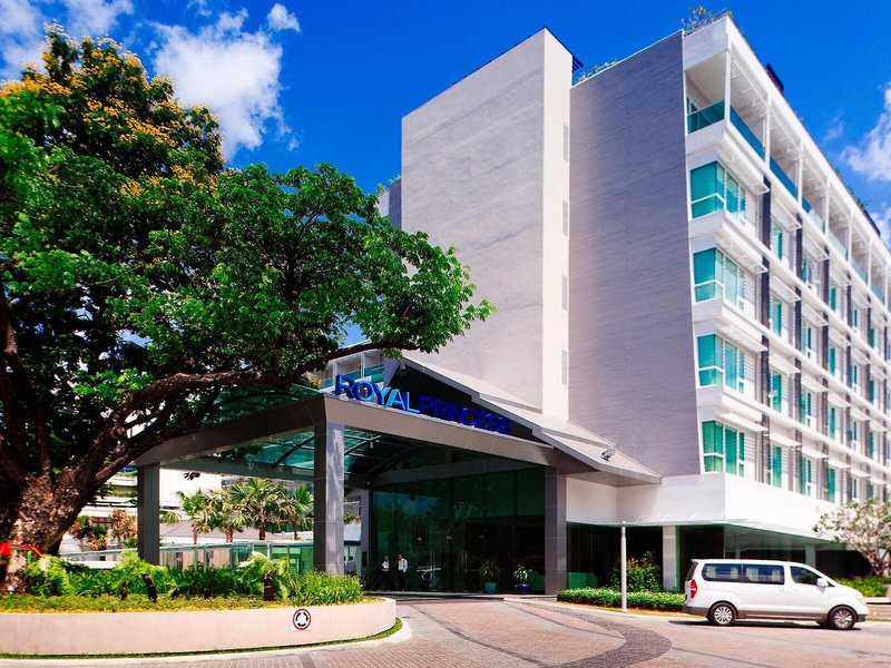 Royal Princess Larn Luang 3