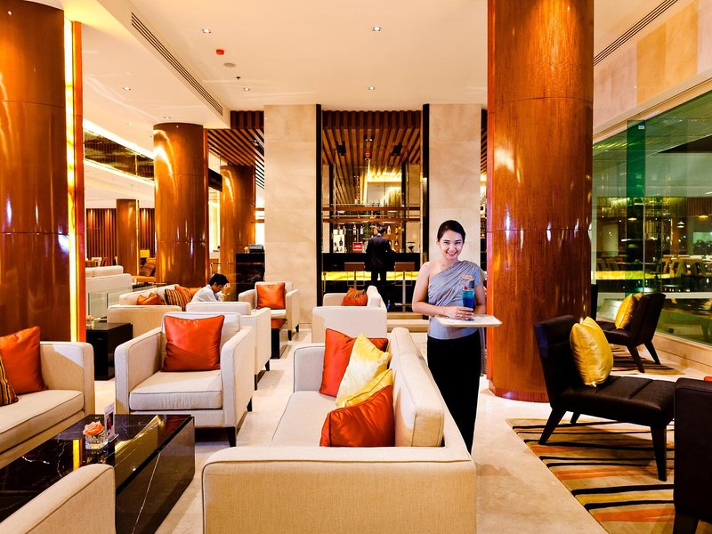 Royal Princess Larn Luang 17