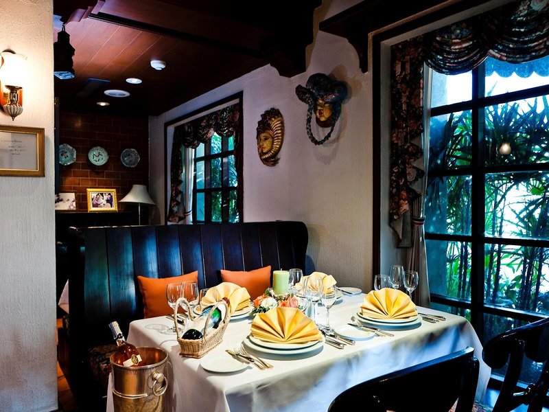 Royal Princess Larn Luang 20