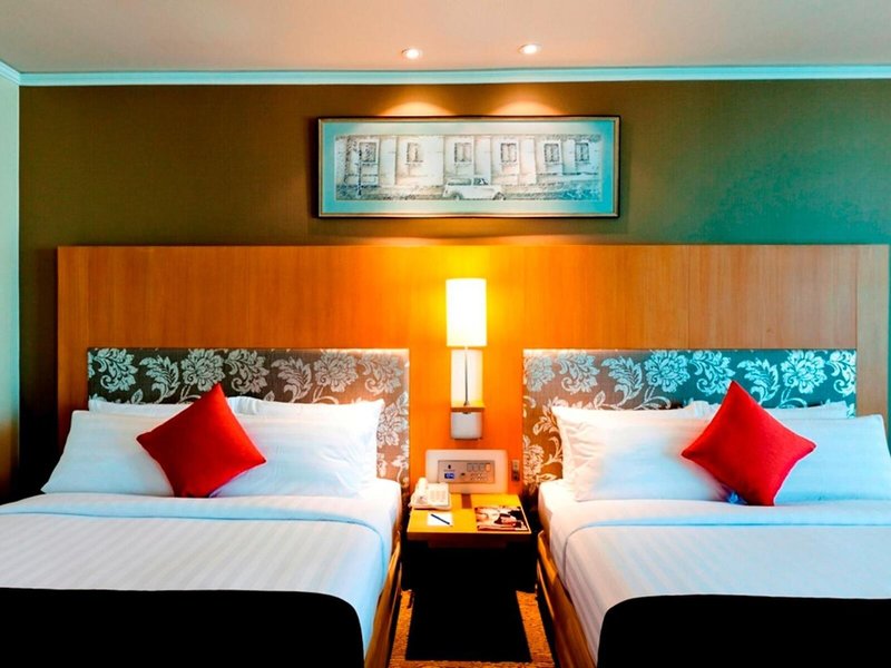 Royal Princess Larn Luang 45