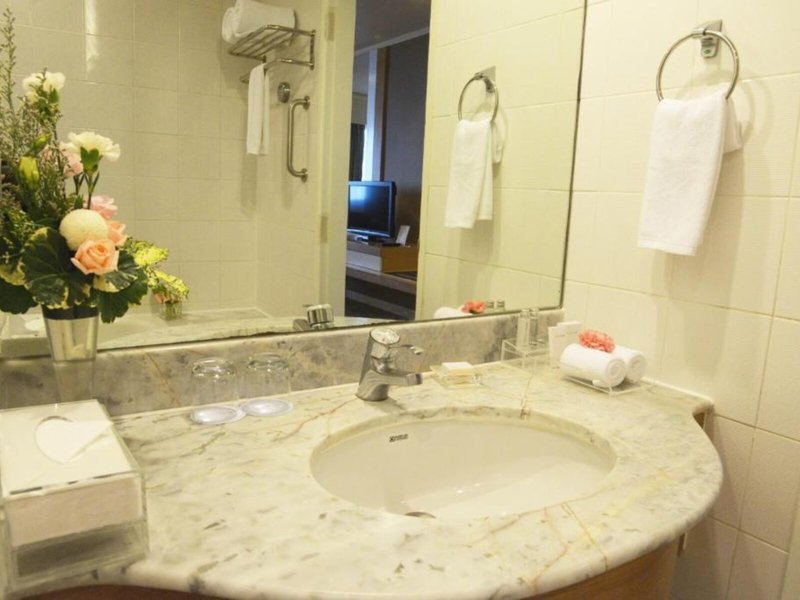 Royal Princess Larn Luang 46