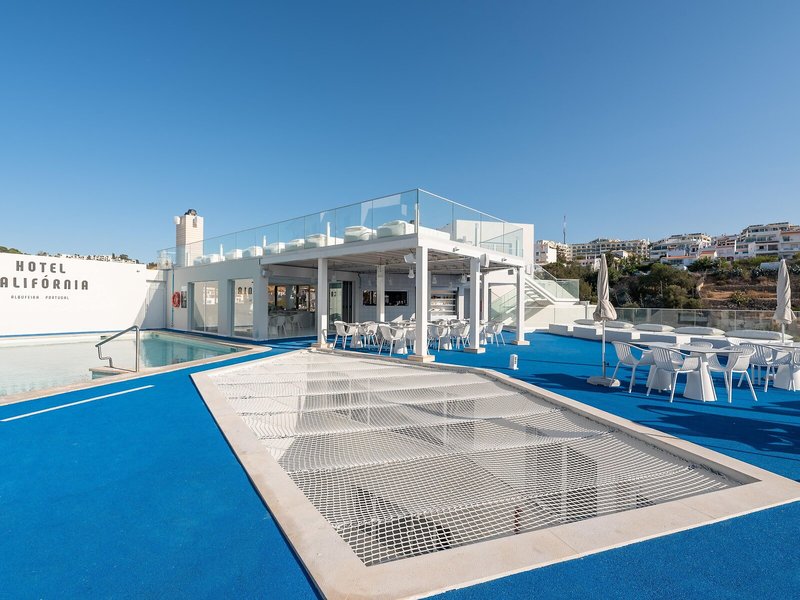 California Urban Beach Hotel 8