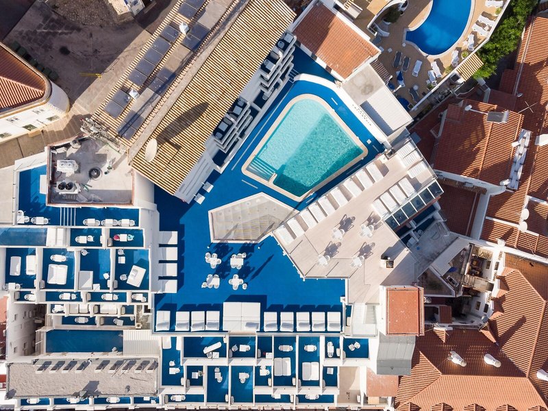 California Urban Beach Hotel 9