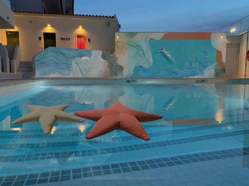 California Urban Beach Hotel 13