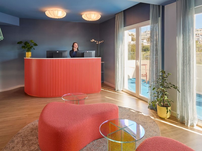 California Urban Beach Hotel 20